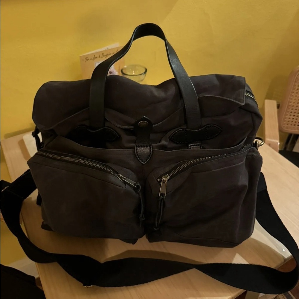 Filson 24 Hour Tin Cloth Briefcase Black